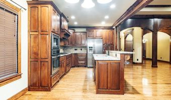 1613 Rock St, Bentonville, AR 72712
