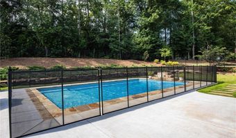 1595 CLUB CREEK Dr, Auburn, AL 36030