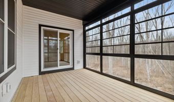 75 Willowbrook Rd, Cromwell, CT 06416