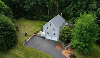5 Strawberry Ln, Billerica, MA 01821