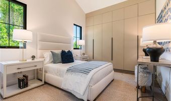 16711 Moorpark St, Encino, CA 91436