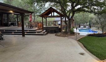 828 SHADY GROVE Ln, Adkins, TX 78101