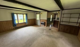 214 Westlake Rd, Ansted, WV 25812