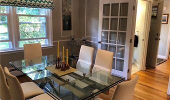 27 Birchwood Dr, Cumberland, RI 02864