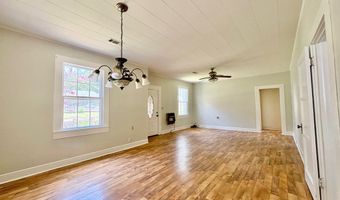 115 W Johnson St, Bruce, MS 38915