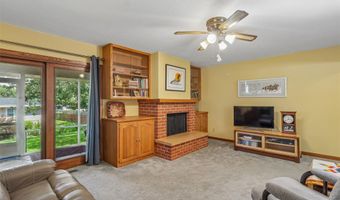416 N 11th Street Pl, Adel, IA 50003