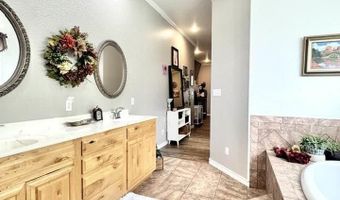 603 Oakwood Pl, Carlsbad, NM 88220