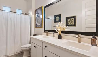 2080 E AQUARIUS Pl, Chandler, AZ 85249