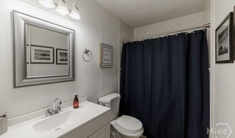 220 Eaglewood Ct, Athens, GA 30606
