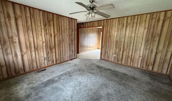 110 Glover St, Atwood, TN 38220