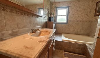 409 S 3rd St W, Aurora, MN 55705