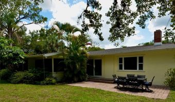 18220 Elmwood Dr, Alva, FL 33920