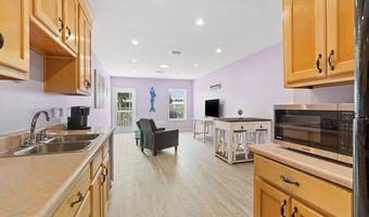 51 Market St, Apalachicola, FL 32320