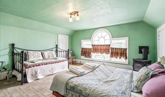 5 Greenhouse Ln, Bradford, NH 03221