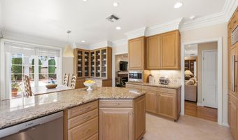 5801 Middle Crest Dr, Agoura Hills, CA 91301