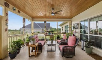 9691 Crow Ln, Adkins, TX 78101
