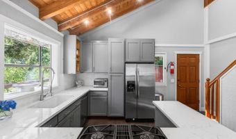 364 College Ave, Angwin, CA 94508