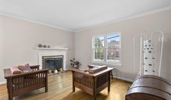 938 S ROLFE St, Arlington, VA 22204