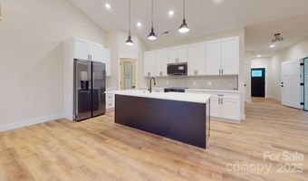 15 Woodchuck Cv, Alexander, NC 28701