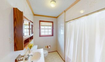 2001 Redfearn St, Barwick, GA 31720