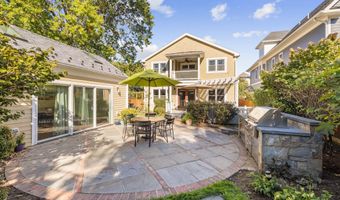 1604 N EDGEWOOD St, Arlington, VA 22201