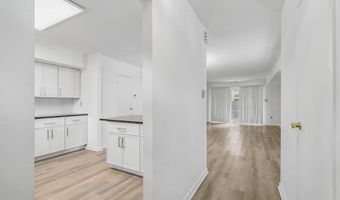 104 HAMPSTEAD Dr, Ambler, PA 19002