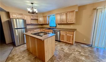 205 S Traster St, Altamont, KS 67330