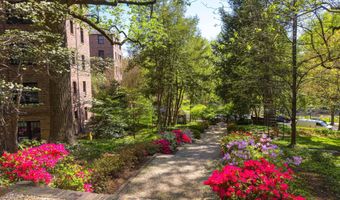 3041 SEDGWICK St NW 201-D, Washington, DC 20008