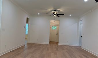 2 Fryer Ln, Bella Vista, AR 72715