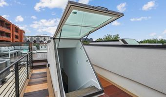 304 K St NE 2PH, Washington, DC 20002