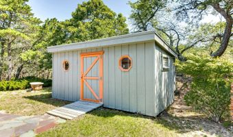 320 Shore Rd, Amagansett, NY 11930