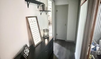 613 Hall Ave, Ava, MO 65608