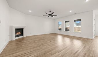 912 Highlands Ave, Aledo, TX 76008