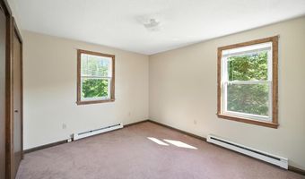 2 N Broadway, Atkinson, NH 03811