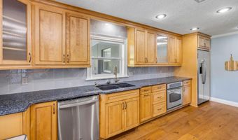 317 Oak Hill Dr, Altamonte Springs, FL 32701