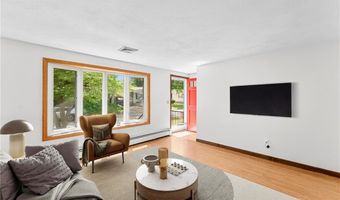71 Plymouth St, Cranston, RI 02920