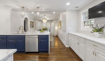 97 Huntington Rd, Atlanta, GA 30307