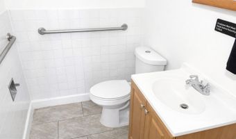 1370 H St NE, Washington, DC 20002