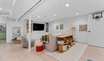 1410 Creal Cres, Ann Arbor, MI 48103
