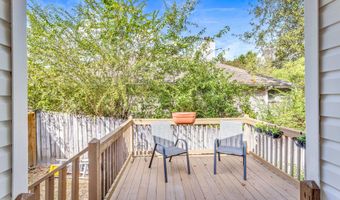 932 Bluff Rdg, Biloxi, MS 39532