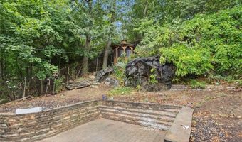 1251 Mendon Rd, Cumberland, RI 02864