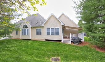 136 Thistle Pond Dr 136, Bloomfield, CT 06002
