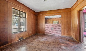 1427 Duss Ave, Ambridge, PA 15003