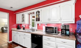 757 N Hanover St, Auburn, KS 66402