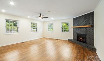 88 Gibson Rd, Asheville, NC 28804