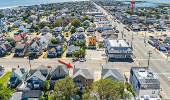 225 4th St, Beach Haven, NJ 08008