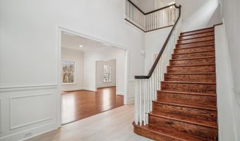 4500 35TH Rd N, Arlington, VA 22207