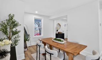 907 LAWRENCE St NE, Washington, DC 20017