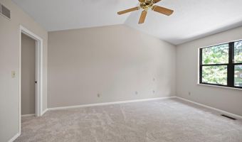 8240 Woodglen Dr, Anderson Twp., OH 45255