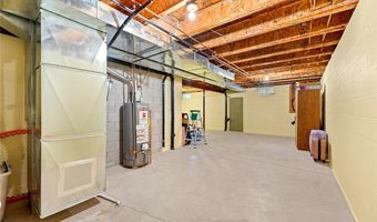 3134 Shelton Ct, Akron, OH 44312